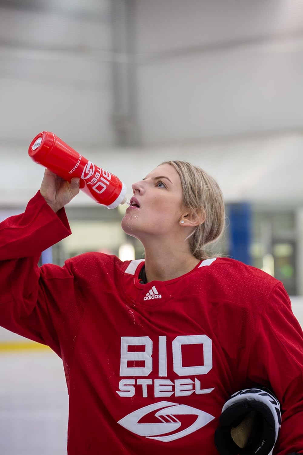 Professional Sports Team Bottle, BPA Free Sports Water Bottle, 27 Ounce/800 Milliliter Capacity